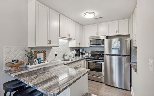 Gatlinburg Condo 2 Bedroom Condo by RedAwning