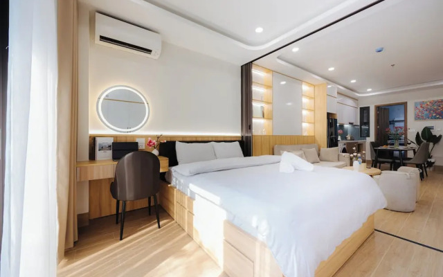 Wisteria Luxury Apartment