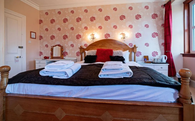 Rowan Tree Country Hotel