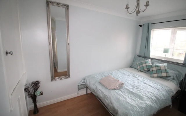 Doncaster -very Quiet-private Parking-dog Friendly