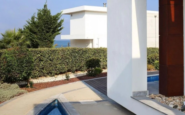 Paradise Cove Luxurious Beach Villas Sky 1 Bedroom Villa