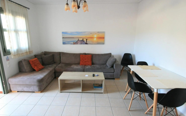 Lagoon View Apartments - Adults Only