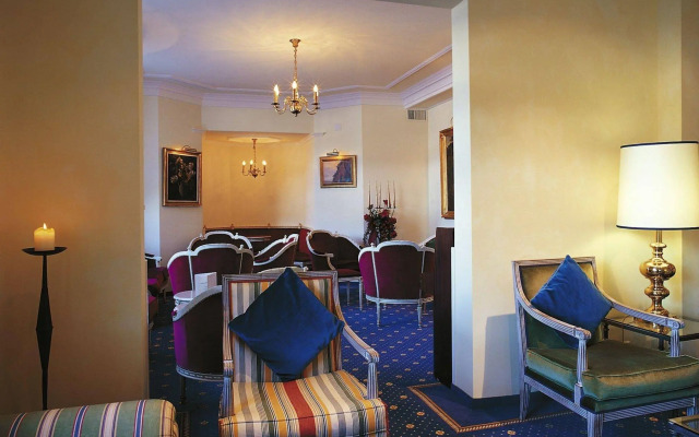 Posthotel Holiday Villa Arosa