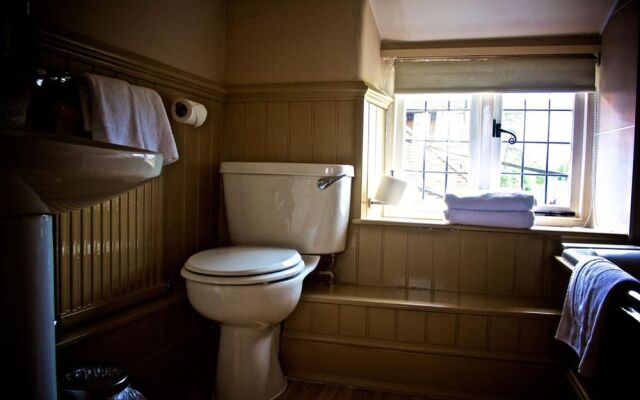 Dog House by Greene King Inns