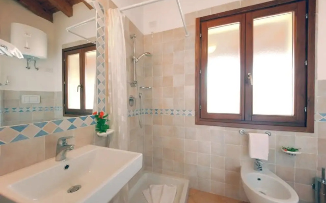 Residence with pool in Vignola Mare
