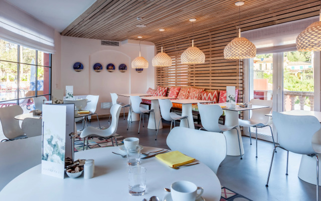 Hotel Cala Sant Vicenç - Adults Only + 16
