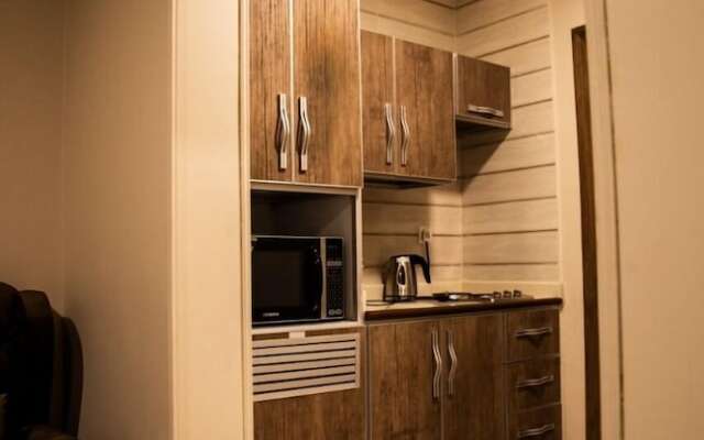 Medina Diamond Suites