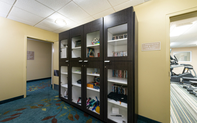Candlewood Suites Olathe by IHG
