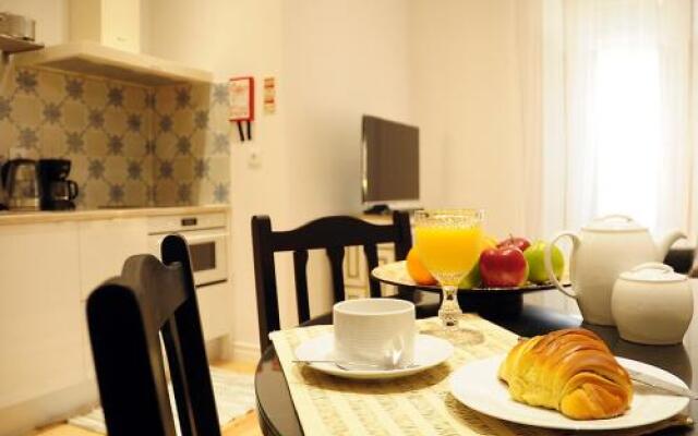 Sado Blue - City & River Flats by Be@home