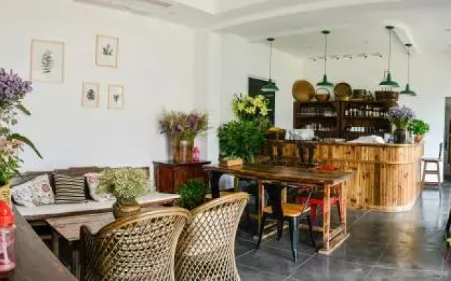 Tonglu Sheyu Country House