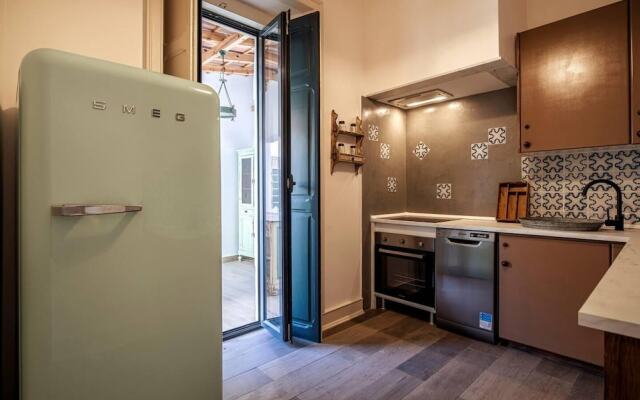 Beautiful Classic Designed 3-bed Villa in Lisboa
