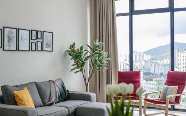 Violet@Beacon#7pax#2carpark#KomtarView