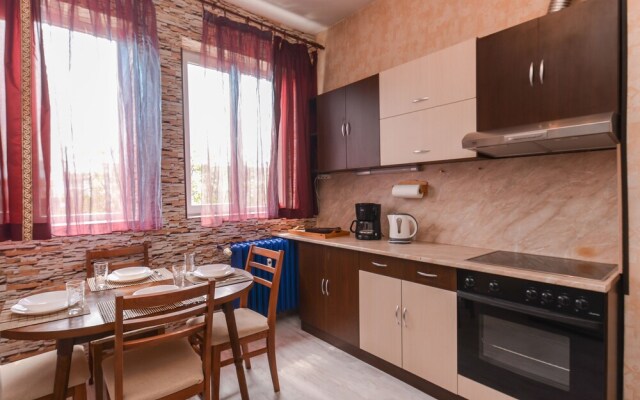FM Deluxe 2-BDR Apartment - Rakovski street
