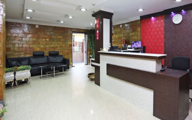 OYO 988 Hotel Metropolis Inn