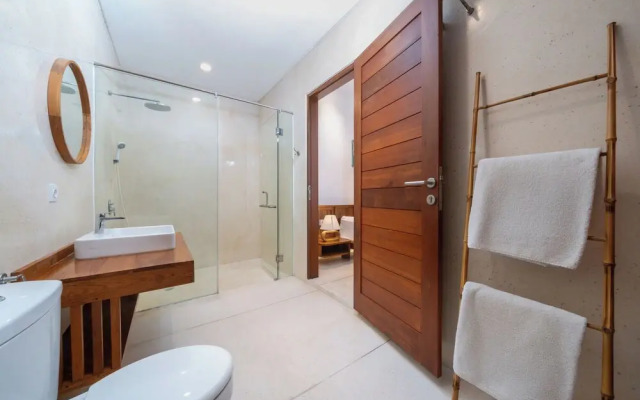 Floros Villa Canggu by Uniquecations