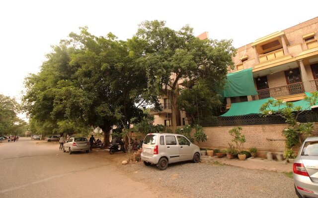 OYO 6558 SD Royal Inn