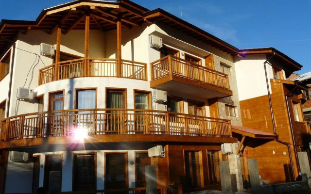 Yuliya Guest House