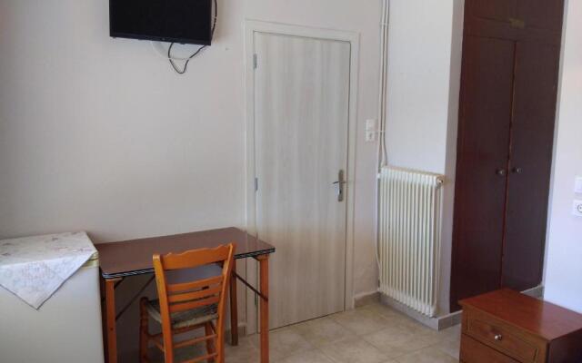 Rooms-Studio Anagnostou