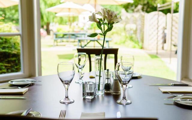 Corinium Hotel & Restaurant