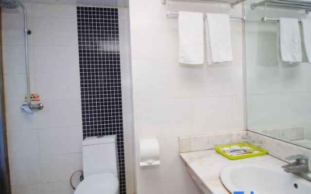Fengcheng Hotel – Bathroom – Huainan