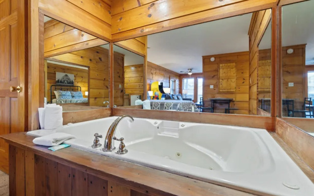 Suite at Dollywood Lane