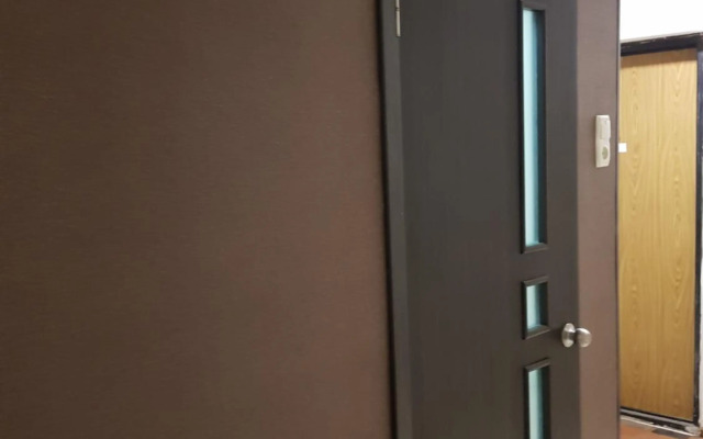 Квартира у метро Студенческая, Фармакадемия, Караван