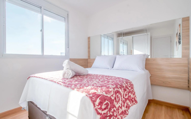 Apê iluminado e com vista alta no Brás