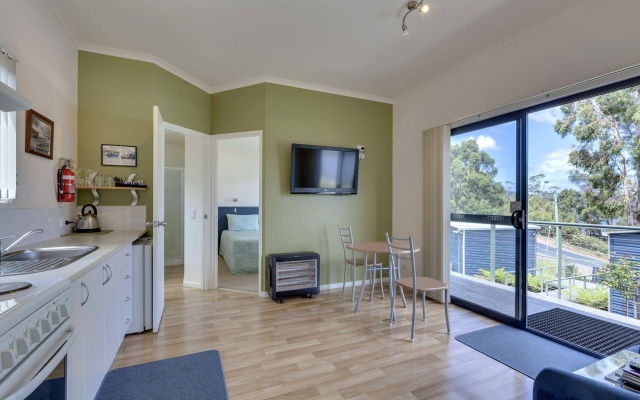 Port Huon Cottages – Guest Rooms – Port Huon