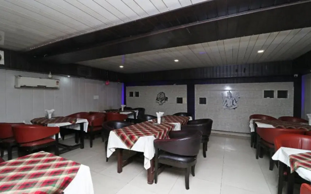 Punjab Regency By OYO Rooms