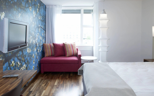 Scandic Crown