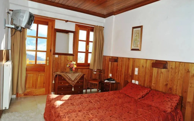 Hotel Anax