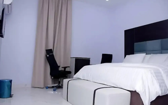 V City Lodge Hotel and Suites