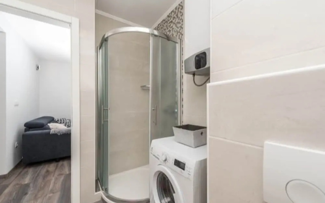 Lovely Apartment in Pakostane With Terrace