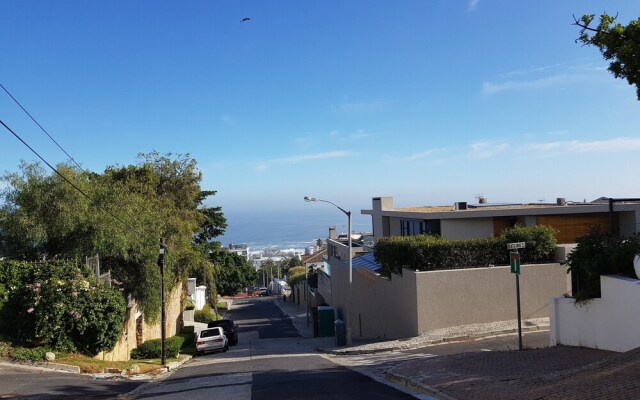 Q in Fresnaye