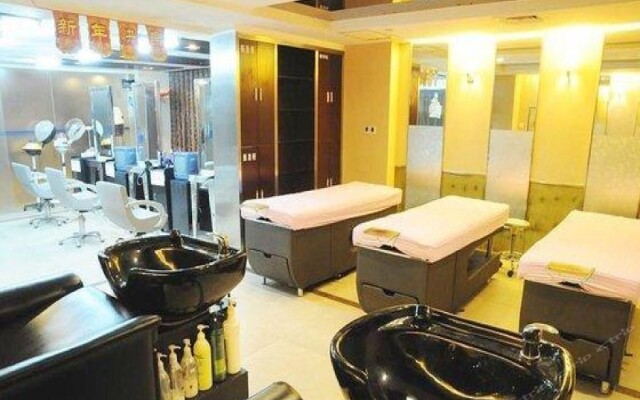 Yiyang Huatian Hotel