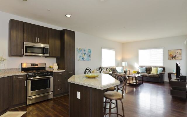 LA007 3 Bedroom Apartment By Senstay