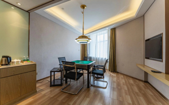 Vienna International Hotel (Nanchang BayiSquare Shangshagou Station)) – Guest Rooms – Nanchang