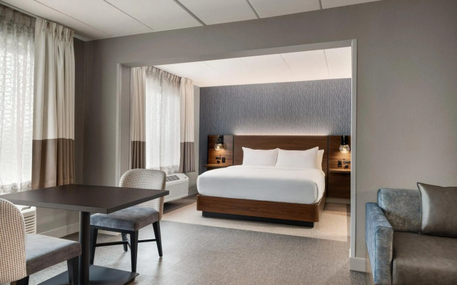 Four Points by Sheraton Columbus-Polaris
