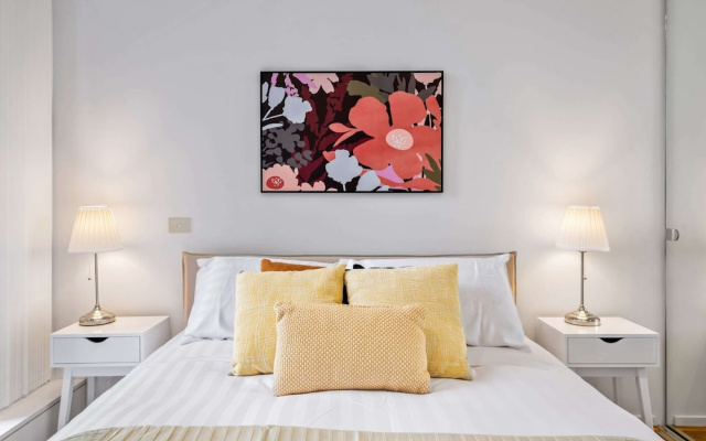 Central 2-bed Apartment With Parking, – Guest Rooms – Melbourne