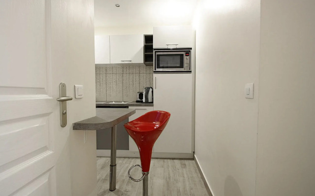 Bridgestreet Champs Elysees