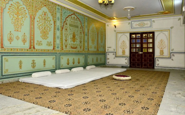 Oyo 15214 Mahal Rajwada Resort