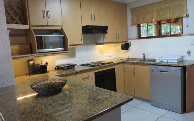 Kruger Park Lodge - AM8 - 3 Bedroom Chalet