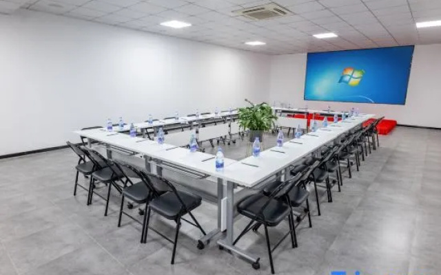 Vienna Classic Hotel (Nanjing Jiangning Southeast University) – Business – Nanjing