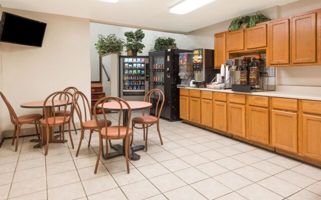 Quality Inn & Suites Bridgeton