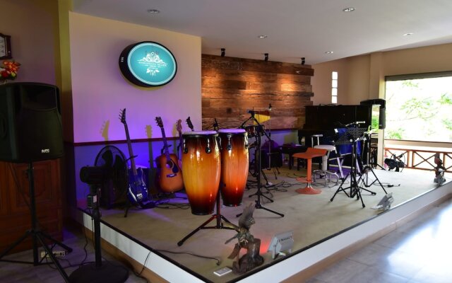 Mamaungpaa Hillside Resort