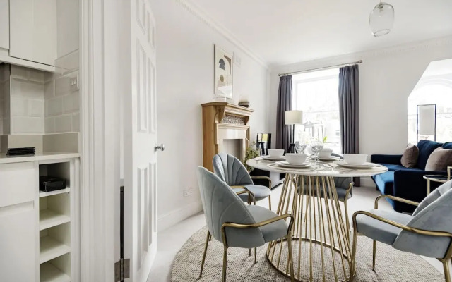 The Knightsbridge Suite Next to Sloane Square