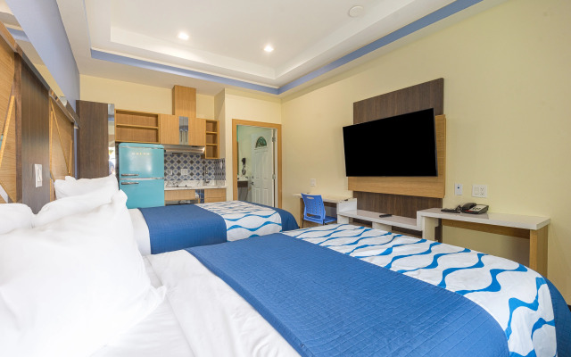 La Vyoma Villas, Westpark Hwy 6