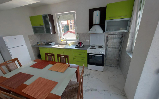 Xxl Apartament City Centar 1