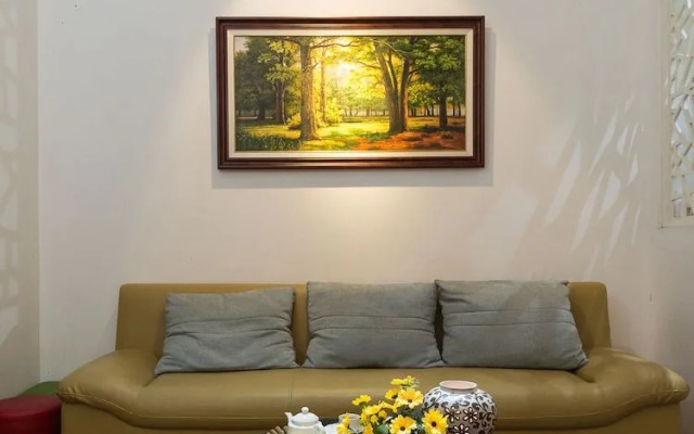 Mom's House Hostel