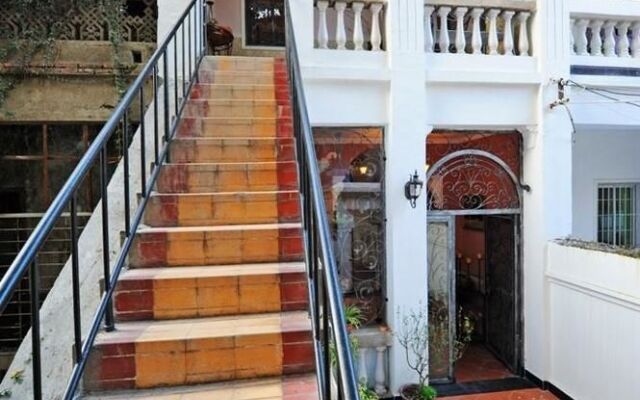 Alice Family Hotel